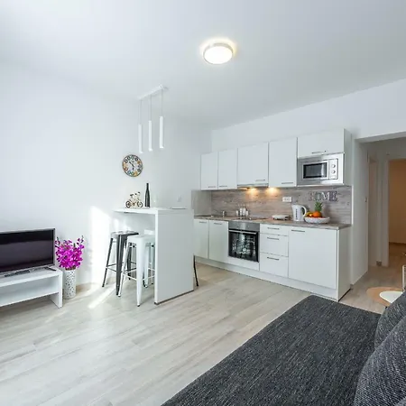 Monidul Apartment