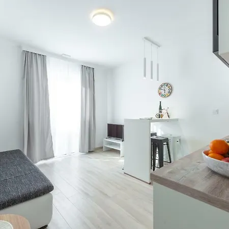 Monidul Apartment